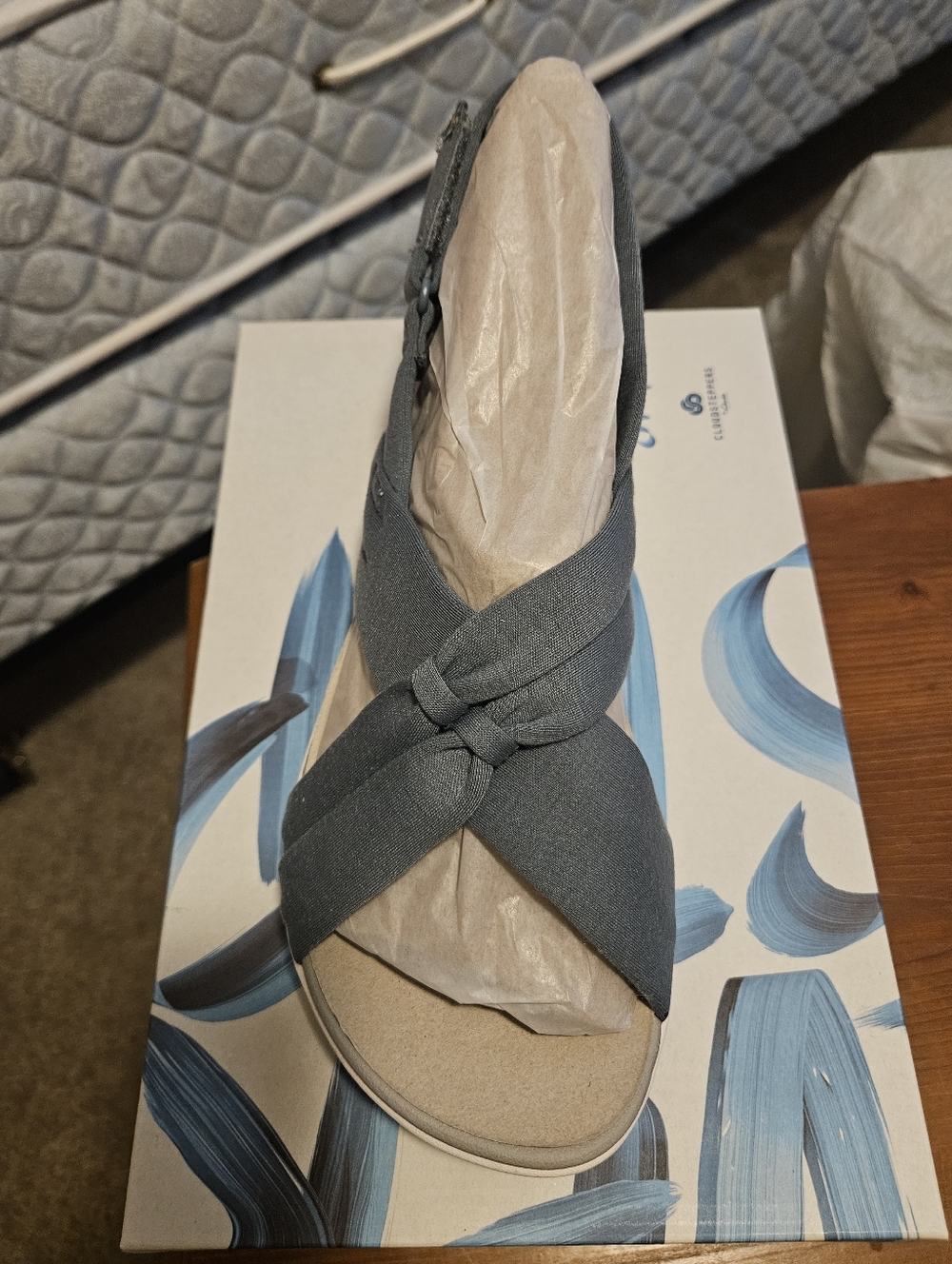 Cloudsteppers by Clarks Blue Cross-Strap Platform Sandals | NEW IN BOX